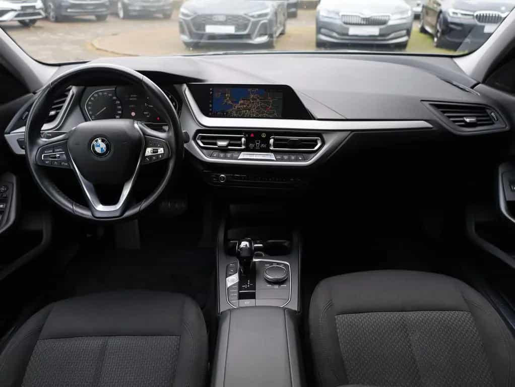BMW 118 Advantage*Tempomat*Live Cockpit*CarPlay*LED 01/2020-photo-14