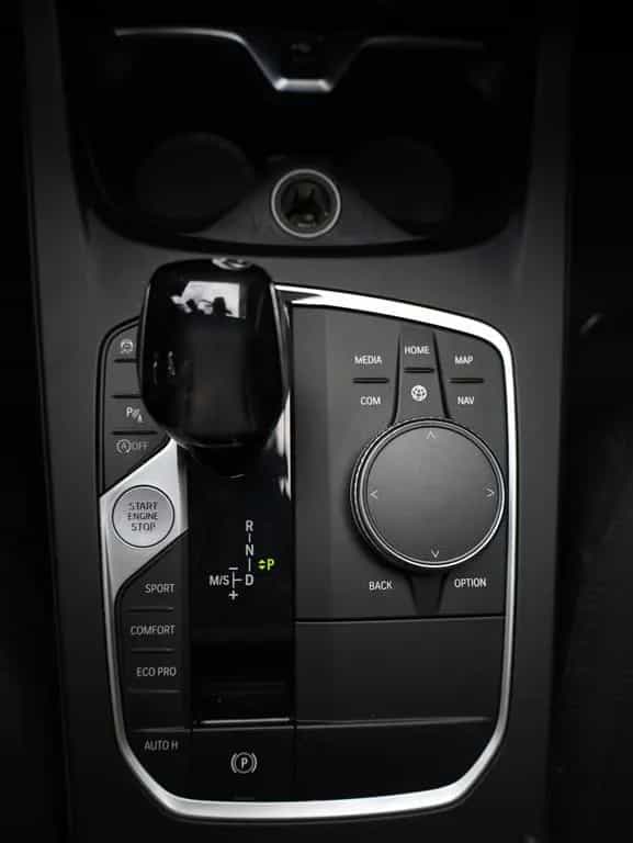 BMW 118 Advantage*Tempomat*Live Cockpit*CarPlay*LED 01/2020-photo-21