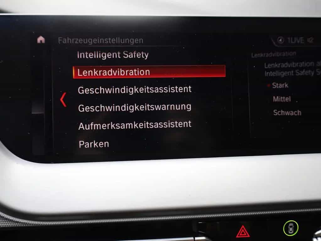 BMW 118 Advantage*Tempomat*Live Cockpit*CarPlay*LED 01/2020-photo-25