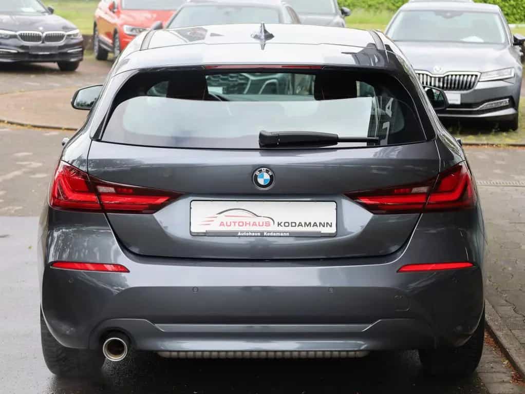BMW 118 Advantage*Tempomat*Live Cockpit*CarPlay*LED 01/2020-photo-8