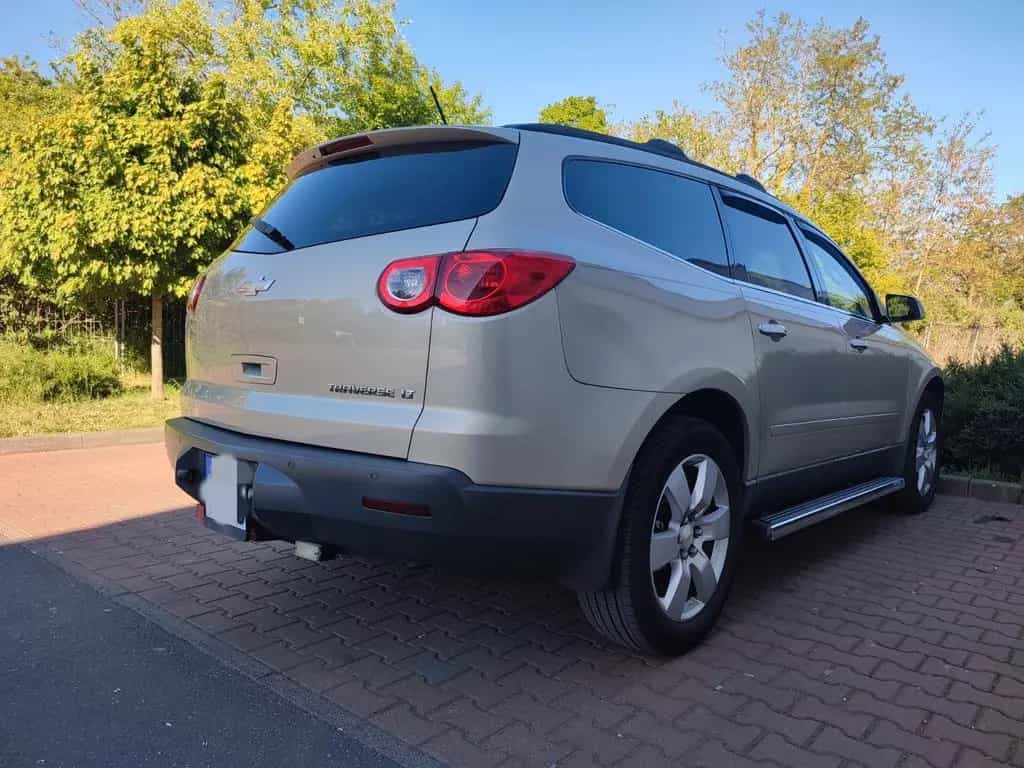 Chevrolet Traverse 08/2011-photo-2