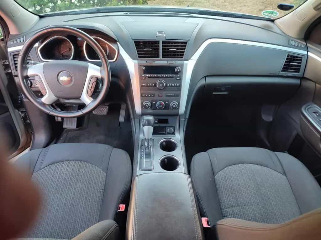 Chevrolet Traverse 08/2011-photo-4
