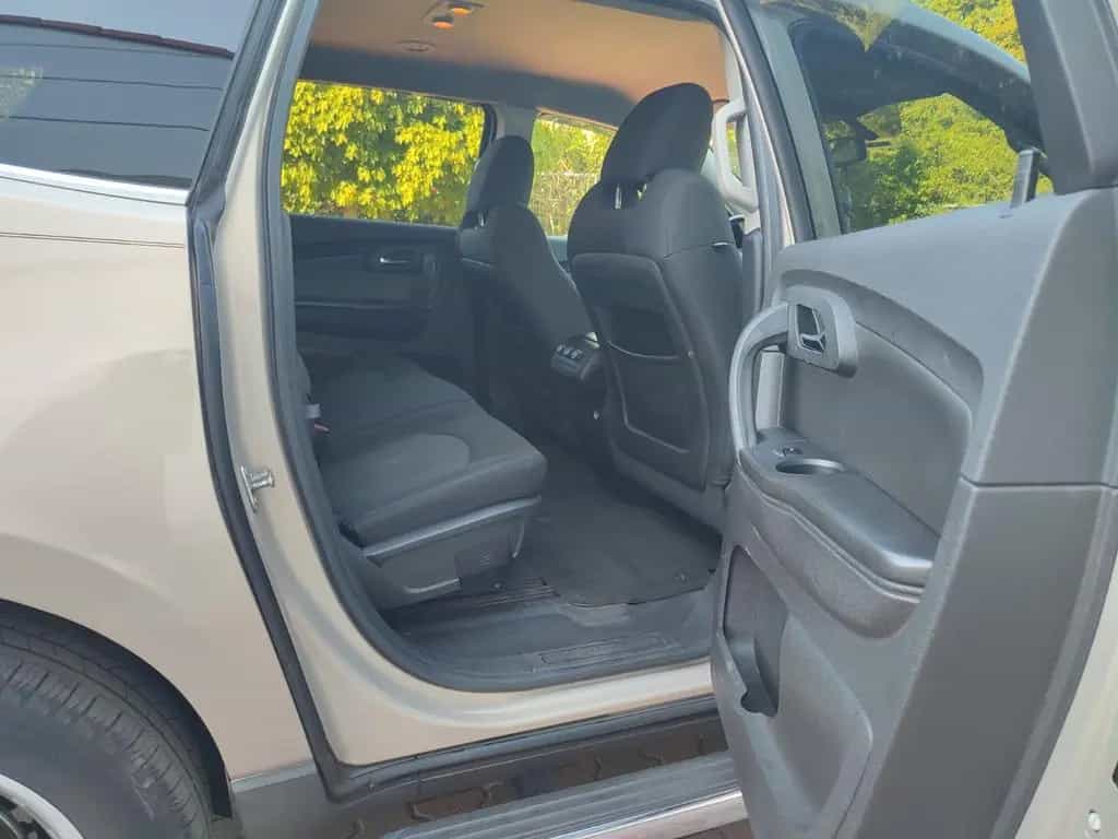 Chevrolet Traverse 08/2011-photo-7