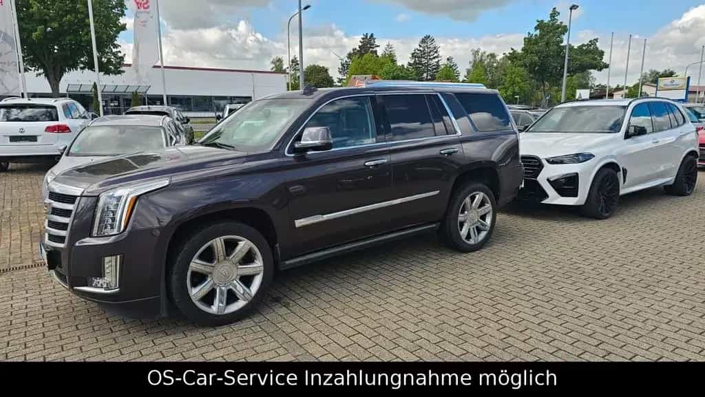 Cadillac Escalade Platinum+LED+SHZ+LHZ+ACC+Head Up+7Sitz 01/2015-photo-0