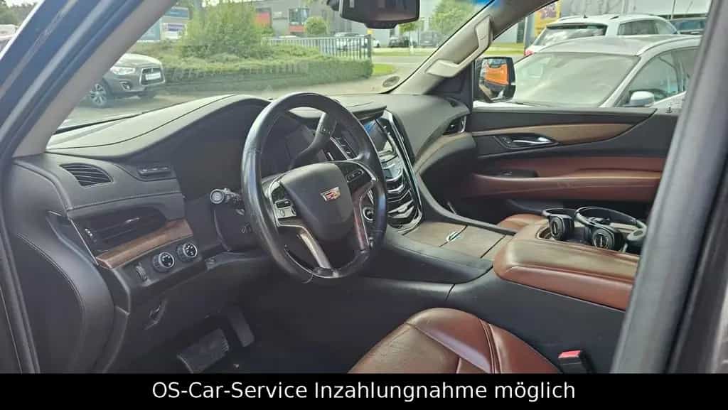Cadillac Escalade Platinum+LED+SHZ+LHZ+ACC+Head Up+7Sitz 01/2015-photo-5