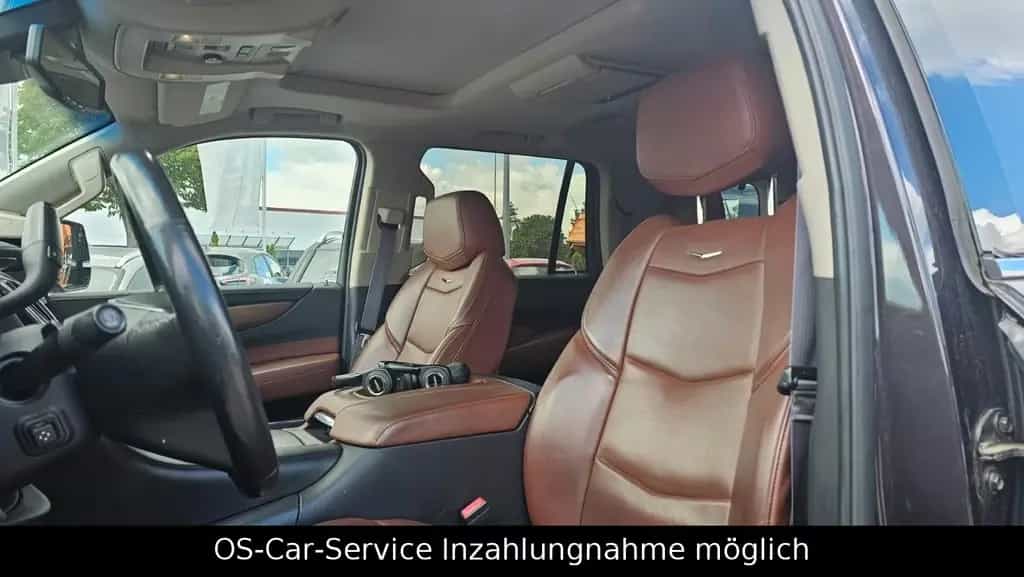 Cadillac Escalade Platinum+LED+SHZ+LHZ+ACC+Head Up+7Sitz 01/2015-photo-6