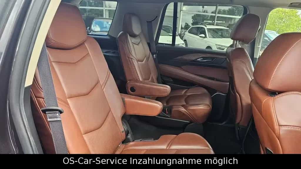 Cadillac Escalade Platinum+LED+SHZ+LHZ+ACC+Head Up+7Sitz 01/2015-photo-8