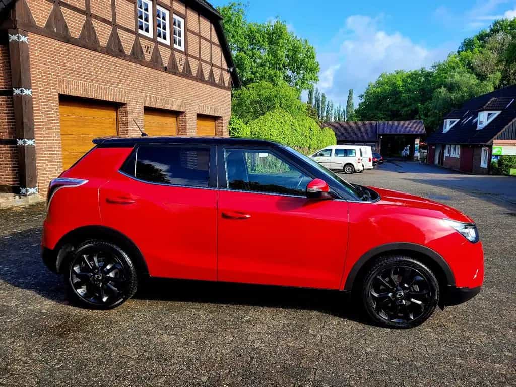 Ssangyong Tivoli 1.6 e-XGi 160 QUARTZ 2WD 02/2017-photo-1