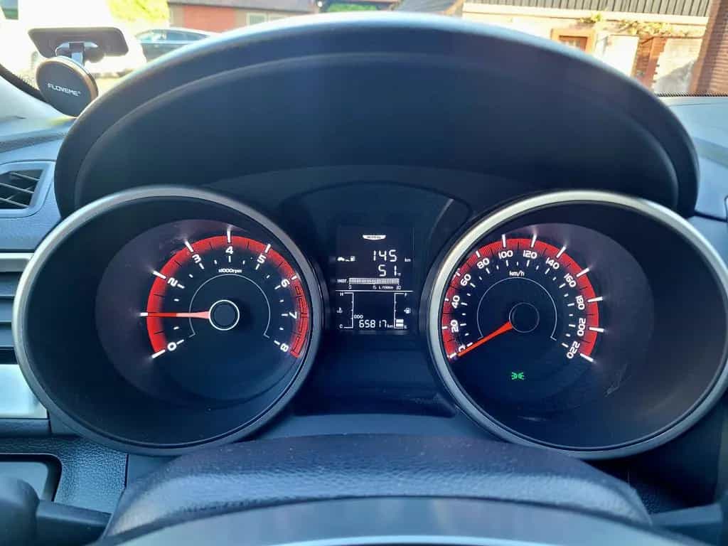 Ssangyong Tivoli 1.6 e-XGi 160 QUARTZ 2WD 02/2017-photo-23