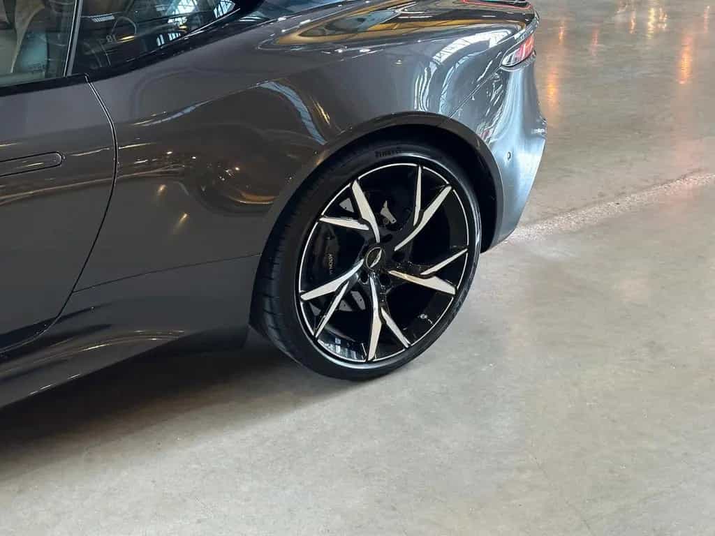 Aston Martin DBS 5.2 V12 Biturbo  Superleggera 12/2018-photo-14