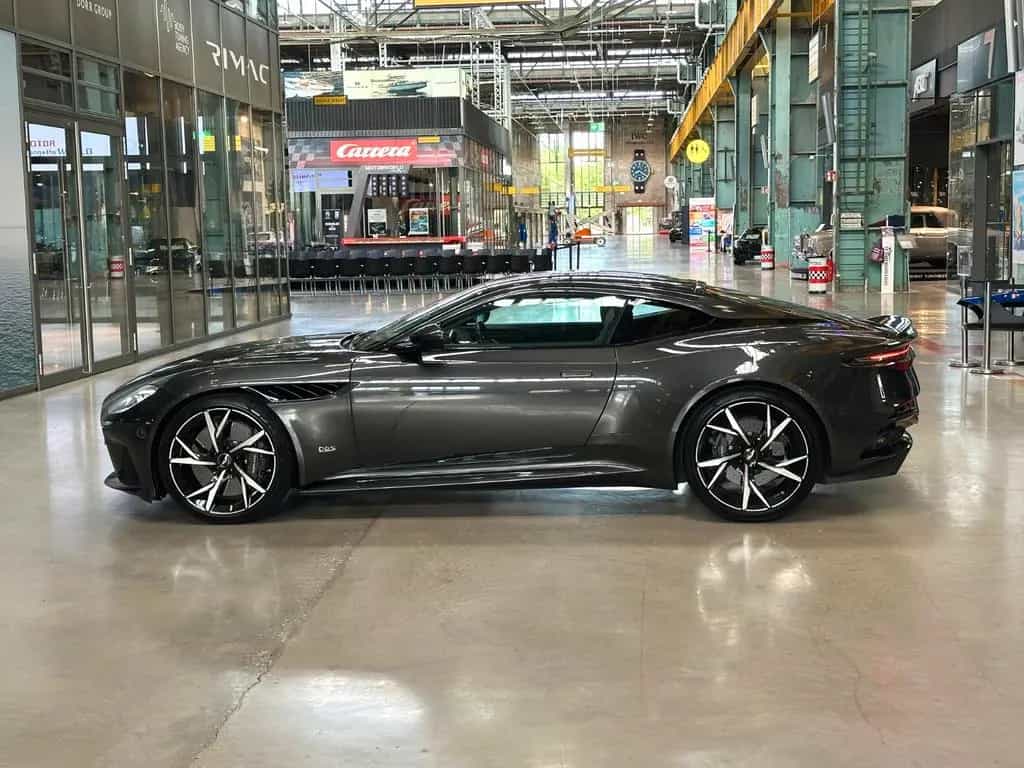 Aston Martin DBS 5.2 V12 Biturbo  Superleggera 12/2018-photo-5