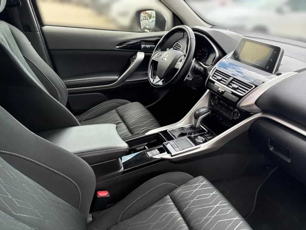 Mitsubishi Eclipse Cross Intro Edition 4WD AHK 1.5 T-MIVEC 02/2018-photo-13