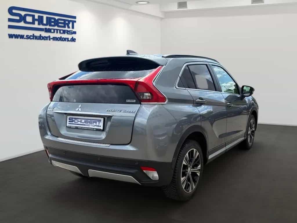 Mitsubishi Eclipse Cross Intro Edition 4WD AHK 1.5 T-MIVEC 02/2018-photo-2