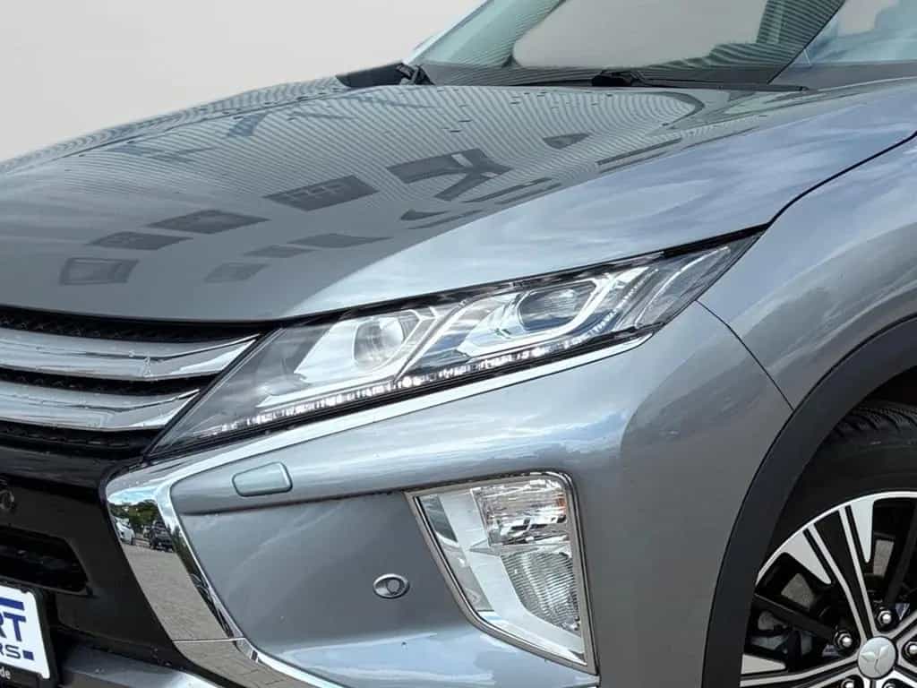 Mitsubishi Eclipse Cross Intro Edition 4WD AHK 1.5 T-MIVEC 02/2018-photo-4
