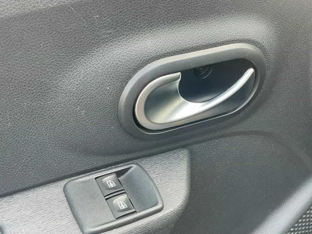 Dacia Dokker Laureate 1.Hand*Tempomat*Bluetooth*Klima* 06/2017-photo-28