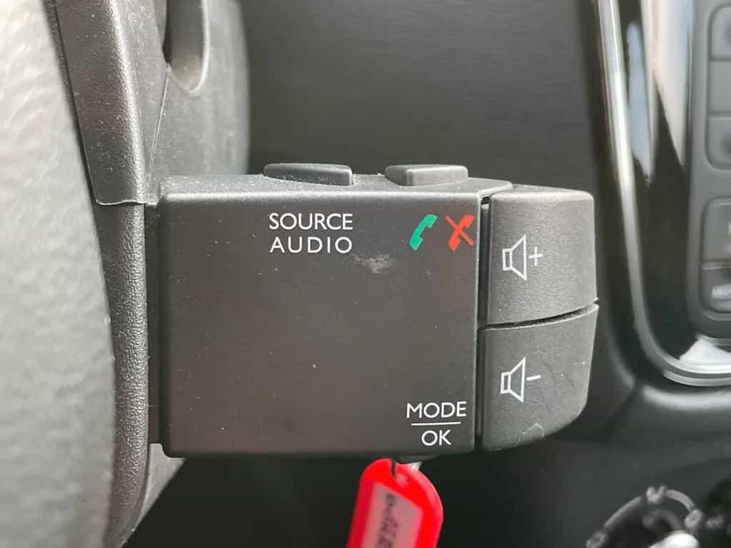 Dacia Dokker Laureate 1.Hand*Tempomat*Bluetooth*Klima* 06/2017-photo-40