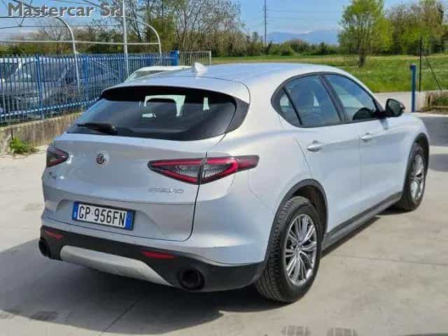 Alfa Romeo Stelvio ALFA ROMEO Stelvio Stelvio my23 2.2 td Super Q4 05/2023-photo-3