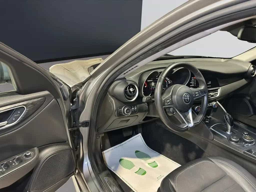 Alfa Romeo Giulia 2.2 Turbodiesel 160 CV AT8 Spo 06/2019-photo-12