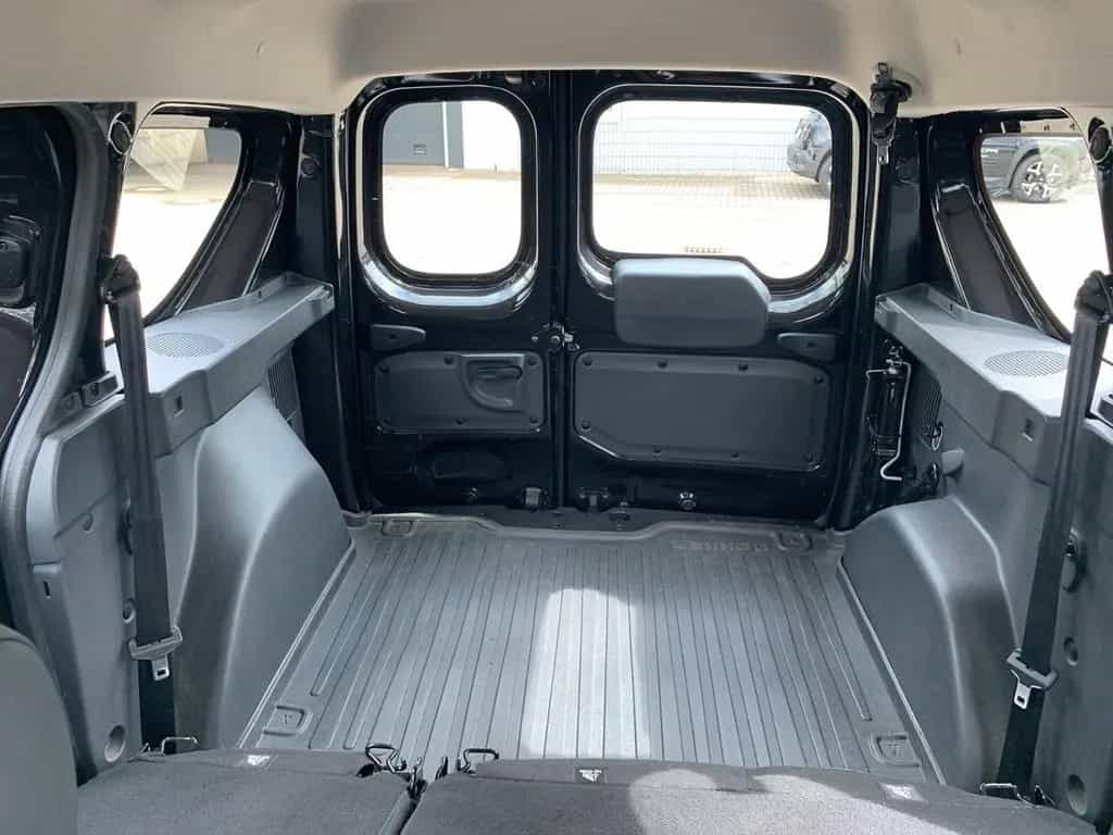 Dacia Dokker Stepway TCe 115 NAVI,KLIMA,SHZ,ISOFIX 05/2017-photo-46
