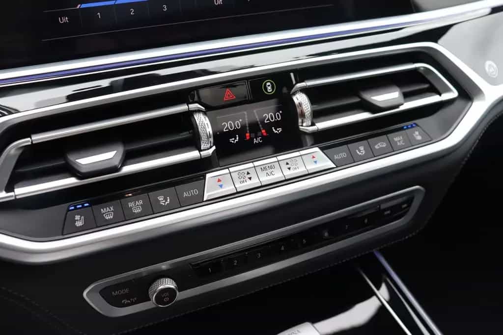 ALPINA XB7 automatik / Panoramadak Sky Lounge / Bowers 10/2020-photo-11