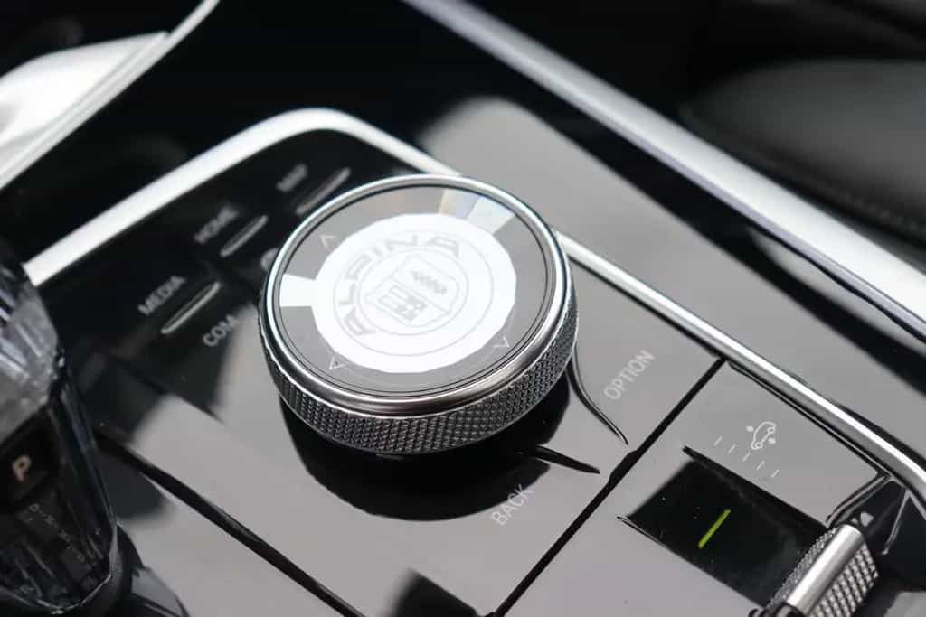 ALPINA XB7 automatik / Panoramadak Sky Lounge / Bowers 10/2020-photo-15