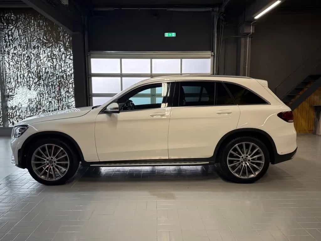 Mercedes-Benz GLC-Class d 4Matic~AMG LINE~PANORAMA~LED~KAMERA~ 03/2021-photo-3