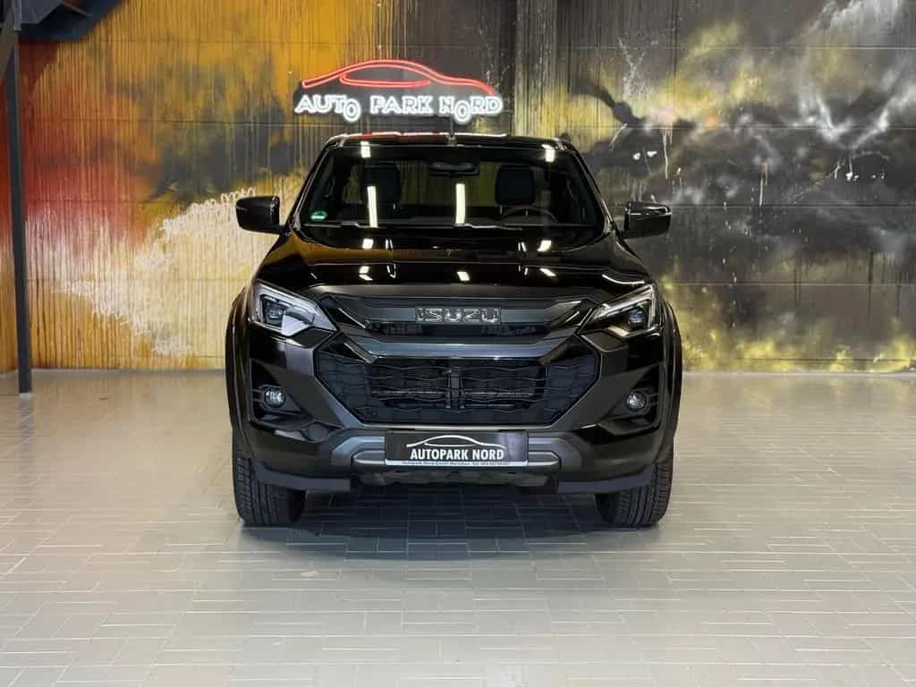 Isuzu D-Max Space Cab 4WD V CROSS~LED~NAVI~KAMERA~AHK 09/2025-photo-1