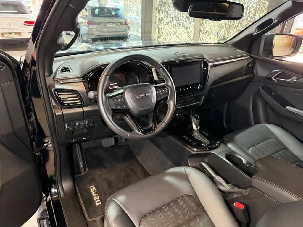 Isuzu D-Max Space Cab 4WD V CROSS~LED~NAVI~KAMERA~AHK 09/2025-photo-11