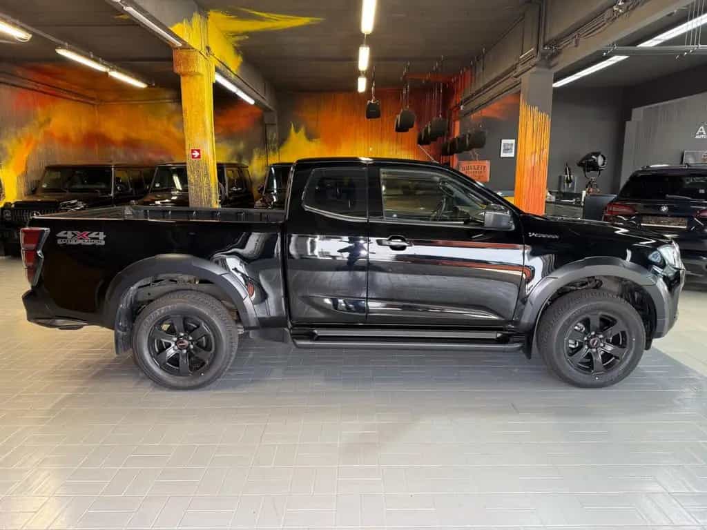 Isuzu D-Max Space Cab 4WD V CROSS~LED~NAVI~KAMERA~AHK 09/2025-photo-6