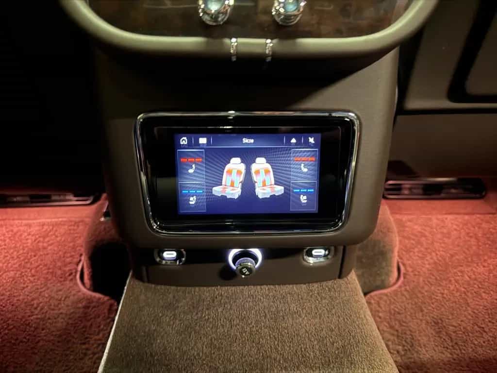 Bentley Bentayga 4.0 V8 4WD Aut.~NAIM~PANO~AKRAPOVIC~ 09/2020-photo-21