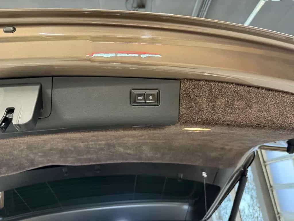 Bentley Bentayga 4.0 V8 4WD Aut.~NAIM~PANO~AKRAPOVIC~ 09/2020-photo-28