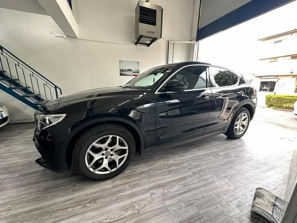 Alfa Romeo Stelvio 2.2 Turbodiesel 180 CV AT8 RW 11/2017-photo-3