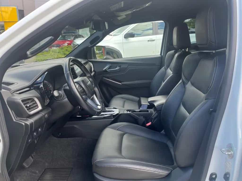 Isuzu D-Max Double Cab 1,9 D 4WD V-CROSS Autom. Frontb 02/2024-photo-10