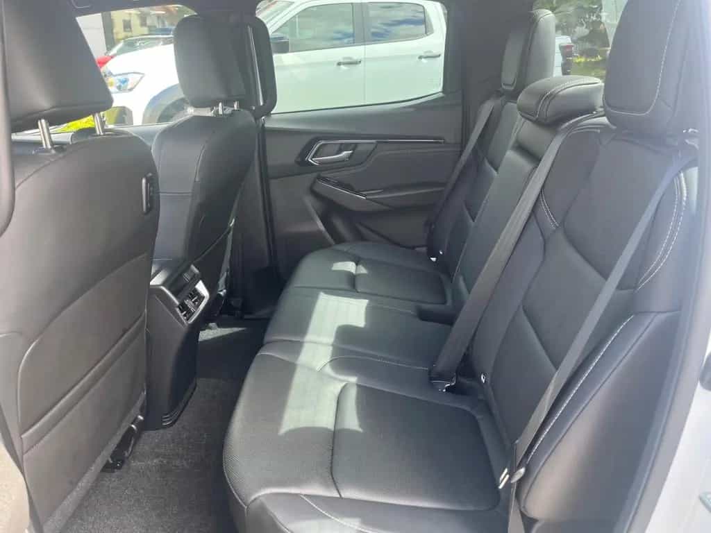 Isuzu D-Max Double Cab 1,9 D 4WD V-CROSS Autom. Frontb 02/2024-photo-12