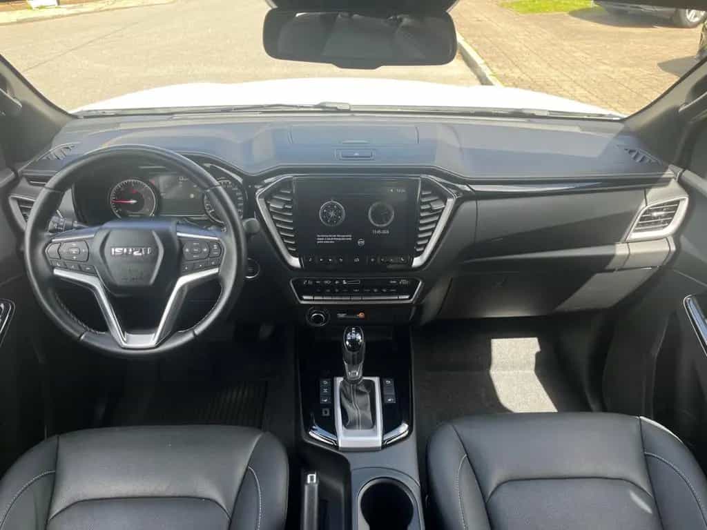 Isuzu D-Max Double Cab 1,9 D 4WD V-CROSS Autom. Frontb 02/2024-photo-13