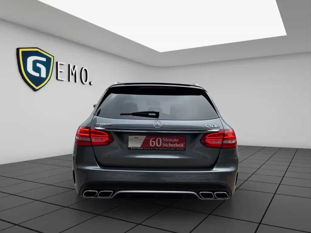 Mercedes-Benz C 63 AMG C 63 S T AMG PANO HUD NAVI ACC 360° BURMESTER 03/2017-photo-6
