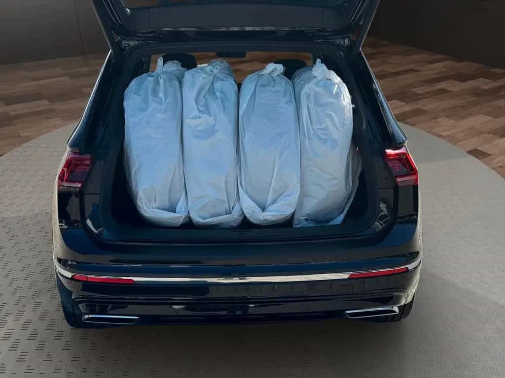 Volkswagen Tiguan Highline 4M R-LINE°PANO°MEMORY°360KAMERA 06/2018-photo-9