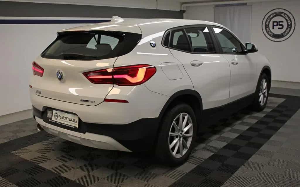 BMW X2 xDrive 18i TEMP NAVI LED SHZ S.HEFT BT 2.HD 04/2020-photo-2