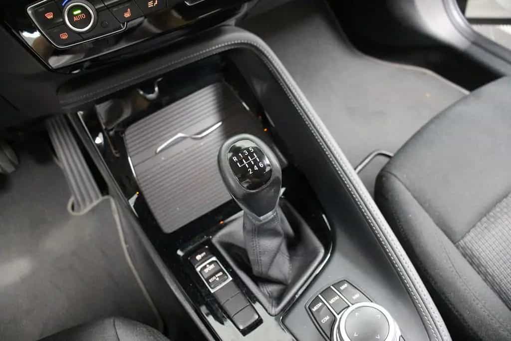 BMW X2 xDrive 18i TEMP NAVI LED SHZ S.HEFT BT 2.HD 04/2020-photo-21