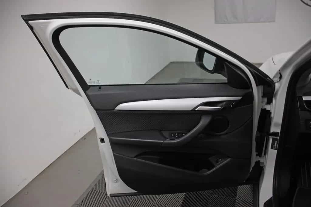 BMW X2 xDrive 18i TEMP NAVI LED SHZ S.HEFT BT 2.HD 04/2020-photo-6