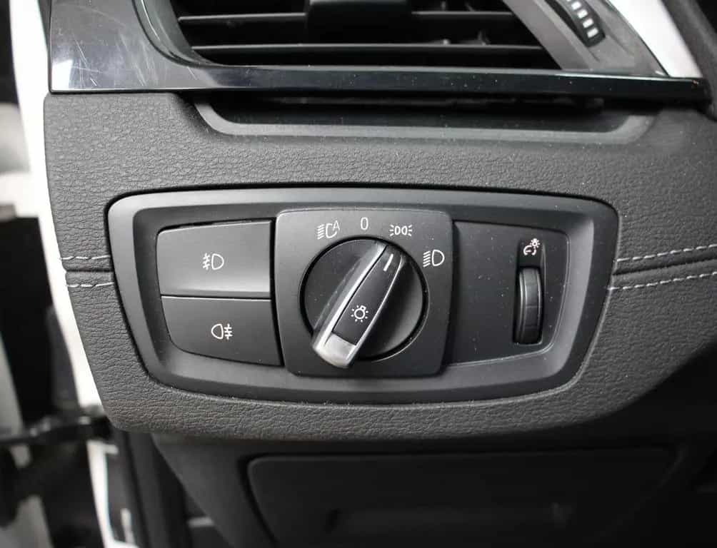 BMW X2 xDrive 18i TEMP NAVI LED SHZ S.HEFT BT 2.HD 04/2020-photo-8