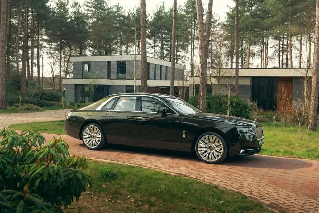 Rolls-Royce Ghost Series II null-photo-0