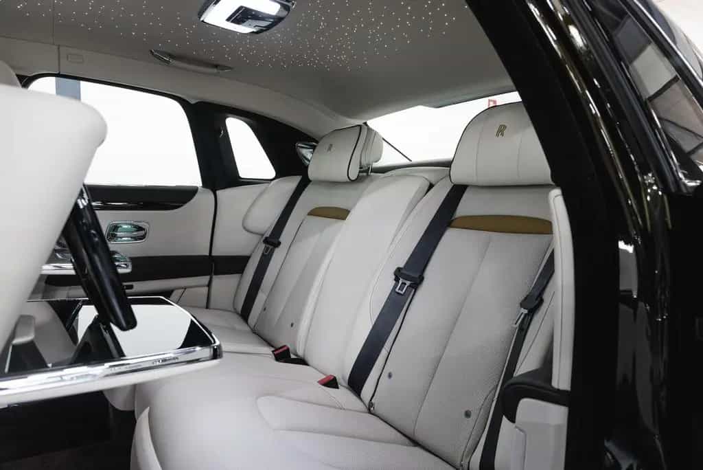 Rolls-Royce Ghost Series II null-photo-9
