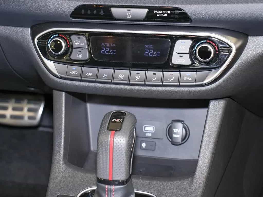 Hyundai i30 Kombi 1.5 TGDi DCT N LINE Navi Panoramadach 06/2024-photo-15