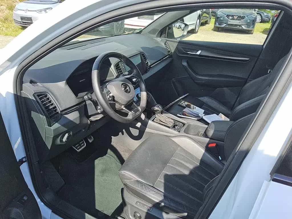 Skoda Karoq Sportline 4x4 AHK schwenkbar Leder Kamera 04/2023-photo-6