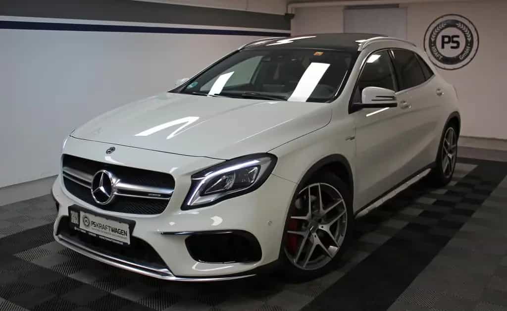 Mercedes-Benz GLA 45 AMG 4Matic PANO NAVI KAMERA SPORT-ABGAS 10/2017-photo-0