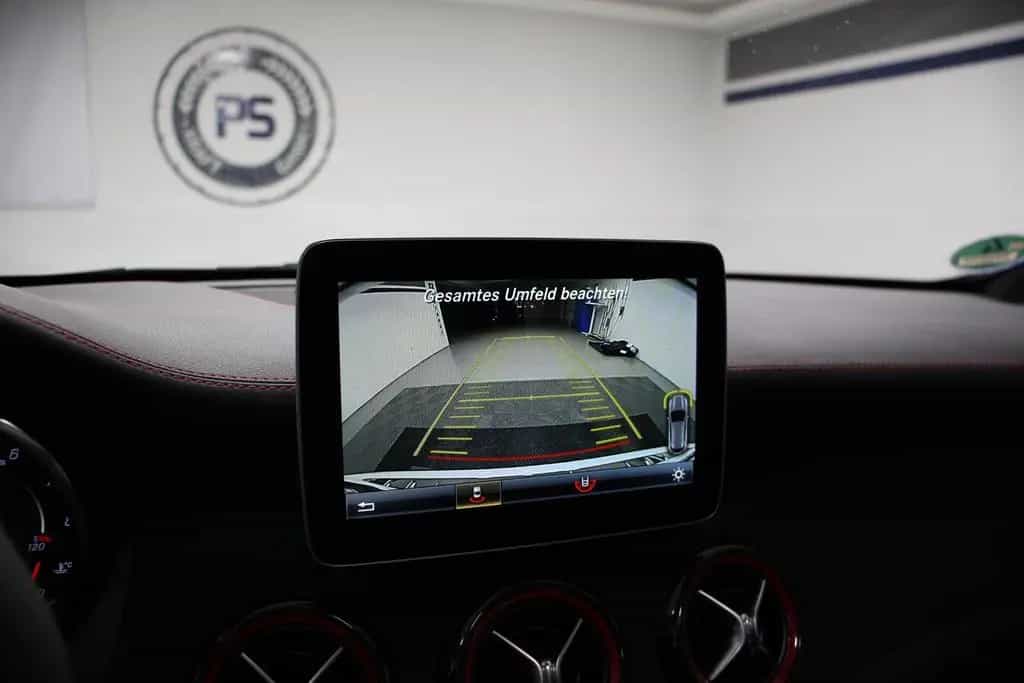 Mercedes-Benz GLA 45 AMG 4Matic PANO NAVI KAMERA SPORT-ABGAS 10/2017-photo-19