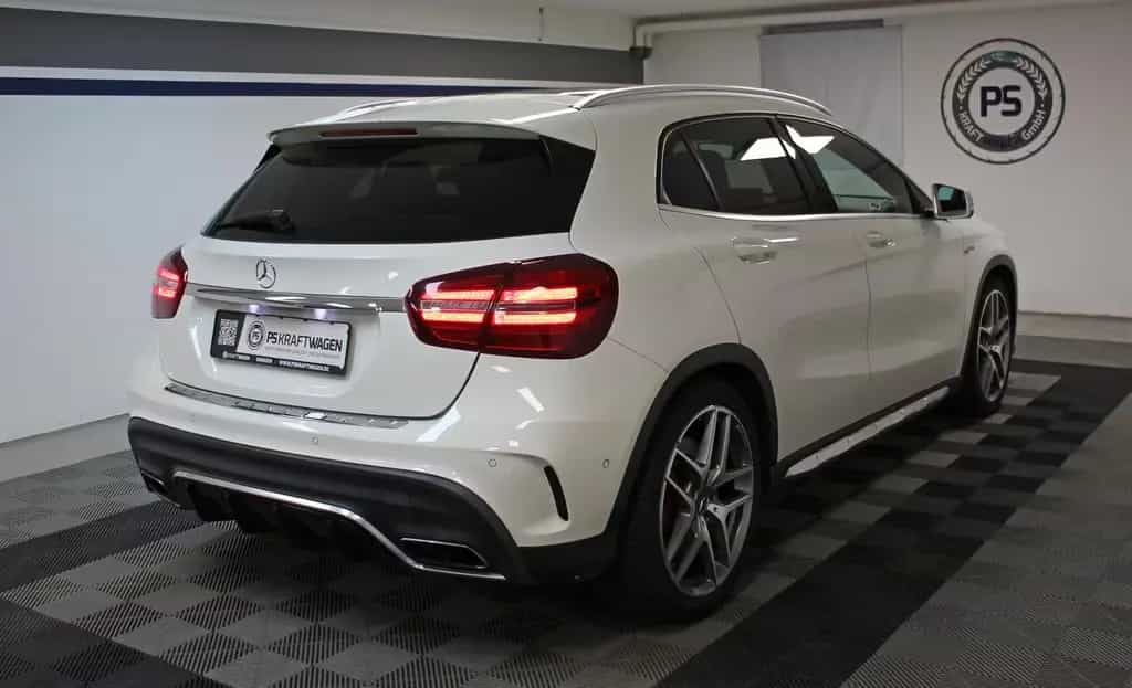 Mercedes-Benz GLA 45 AMG 4Matic PANO NAVI KAMERA SPORT-ABGAS 10/2017-photo-2