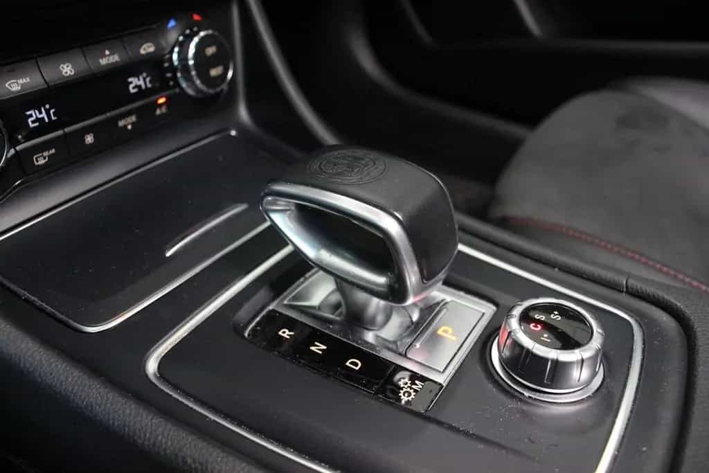 Mercedes-Benz GLA 45 AMG 4Matic PANO NAVI KAMERA SPORT-ABGAS 10/2017-photo-22