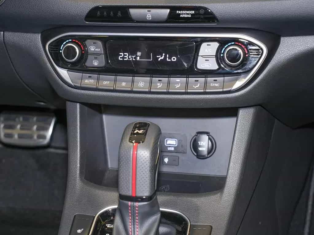 Hyundai i30 Kombi 1.5 TGDi DCT N LINE Navi Panoramadach 07/2024-photo-15